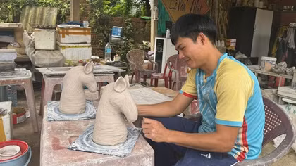 Làng gốm 500 năm tuổi đỏ lửa đón Tết