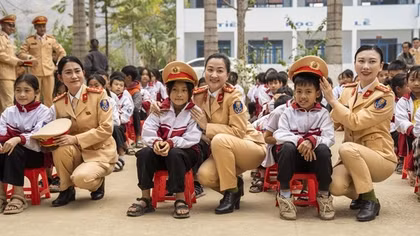 Cán bộ, chiến sĩ CSGT Thủ đô với hành trình về nguồn ý nghĩa tại Tuyên Quang