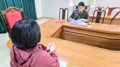 Tung tin thất thiệt “ăn tiết canh dê nghi bị liên cầu lợn”, một phụ nữ bị xử phạt