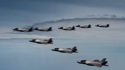 Tiêm kích F-35 Mỹ hạ cánh khẩn cấp, nghi bị Iran tấn công