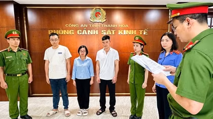 Lật tẩy thủ đoạn xả thải “khủng” tại trang trại NewHope Thanh Hóa