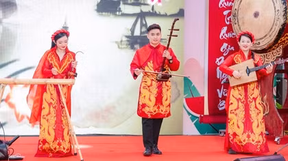 Một "Hội làng" giàu bản sắc văn hóa trong trường đại học
