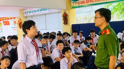 Bám cơ sở, giữ vững an ninh, an toàn vùng quê Bình Sơn