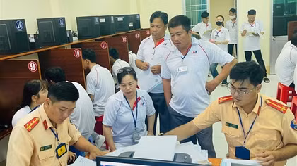 Công an Cà Mau tổ chức 12 kỳ sát hạch giấy phép lái xe sau Tết