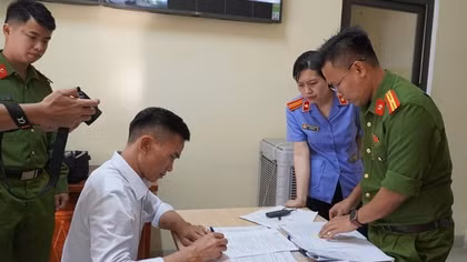 Biến bột đậu nành và hóa chất thành cà phê, mỗi ngày bán hơn 1 tấn