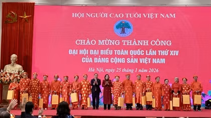 Người cao tuổi Việt Nam một lòng sắt son với Đảng