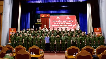 Truyền lửa nghề và chia sẻ kinh nghiệm phòng ngừa, trấn áp tội phạm