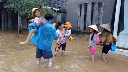 Tăng cường khả năng chống chịu rủi ro thiên tai và biến đổi khí hậu cho trẻ em