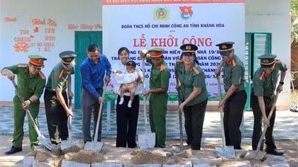 Xây dựng “Ngôi nhà 19/8” tặng chiến sĩ công an mồ côi cha mẹ