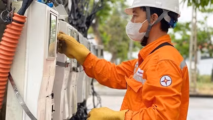 Tiêu thụ điện dịp nghỉ lễ tăng mạnh, sẵn sàng các phương án đảm bảo cấp điện khi phụ tải tăng cao