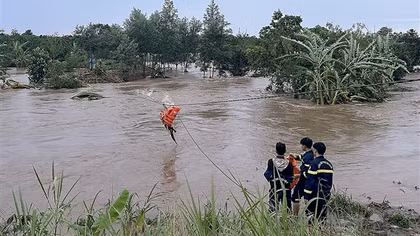 Điểm tựa của nhân dân trong hoạn nạn