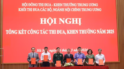 Khối thi đua các bộ, ngành nội chính Trung ương triển khai hiệu quả các phong trào thi đua