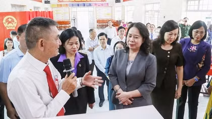 Phó Chủ tịch nước Võ Thị Ánh Xuân kiểm tra công tác chuẩn bị bầu cử ở Đồng Nai