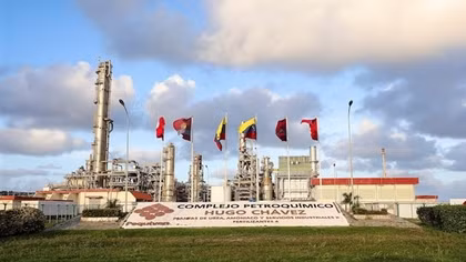 Động thái bất ngờ của Tổng thống Trump với doanh thu dầu Venezuela