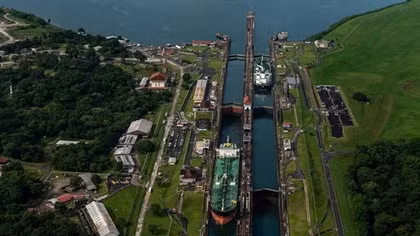 Vận tải biển tránh Hormuz, chọn lối Panama