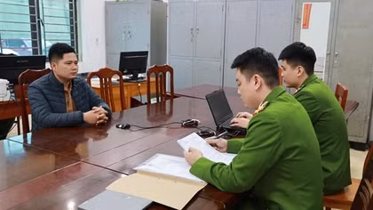 Khởi tố lái tàu trong vụ lật tàu làm 6 người tử vong tại hồ Thác Bà