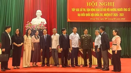 Dành trọn thời gian, sức lực và trí tuệ để làm tròn trách nhiệm của người đại biểu nhân dân