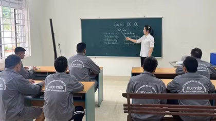 Hành trình “giữ người ở lại với cuộc đời”