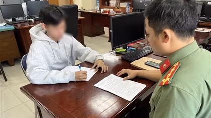 Bị xử phạt vì đăng tải, phát tán trái phép phim “Thỏ ơi!!”