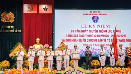 CSGT Thủ đô vinh dự đón nhận Huân chương Bảo vệ Tổ quốc hạng Nhì