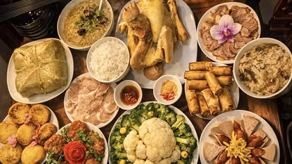 Vì sao dễ rối loạn tiêu hoá, mệt mỏi, tăng cân trong dịp Tết?