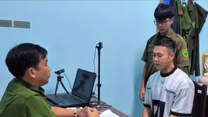 Khởi tố, bắt tạm giam nam thanh niên hành hung nữ nhân viên giao hàng