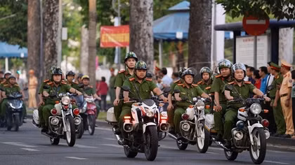 TP Hồ Chí Minh ra quân lập lại trật tự vỉa hè, xử lý kinh doanh vận tải trái phép