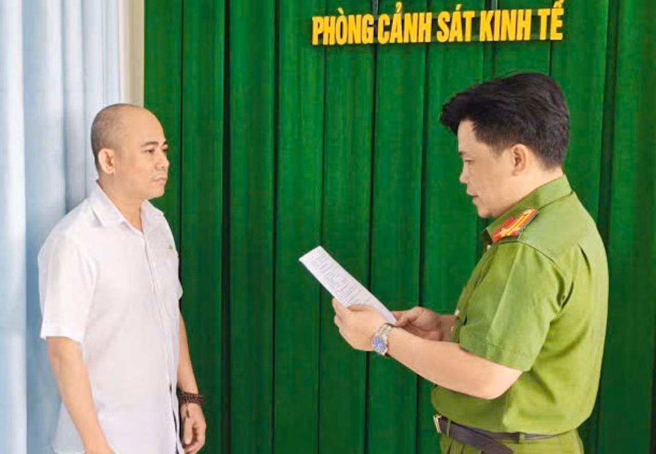 doc-lenh-khoi-to.jpg