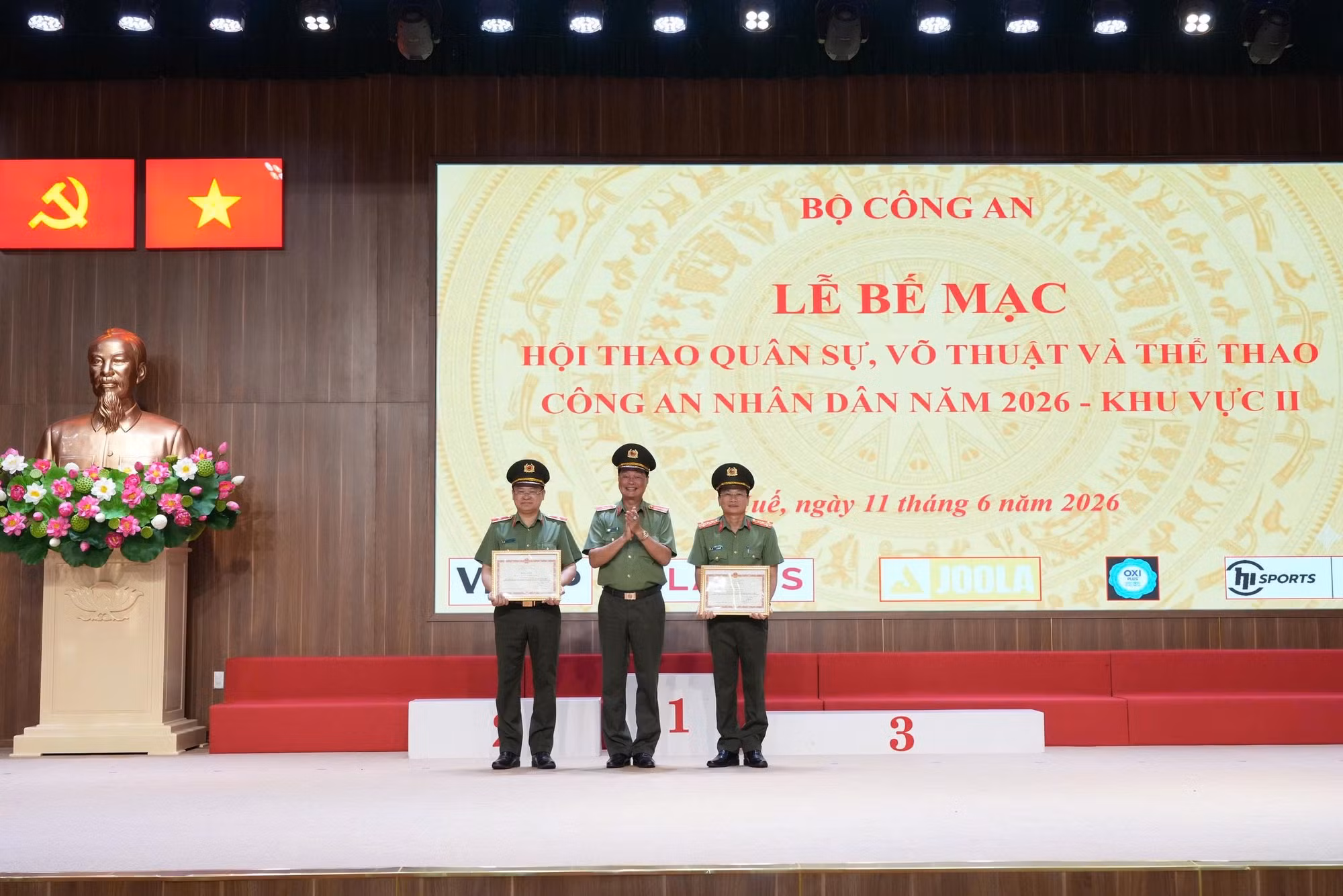 be-mac11.jpg