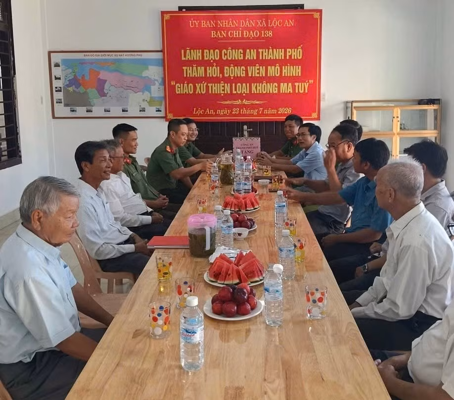 giao-xu-thien-loai2.jpg