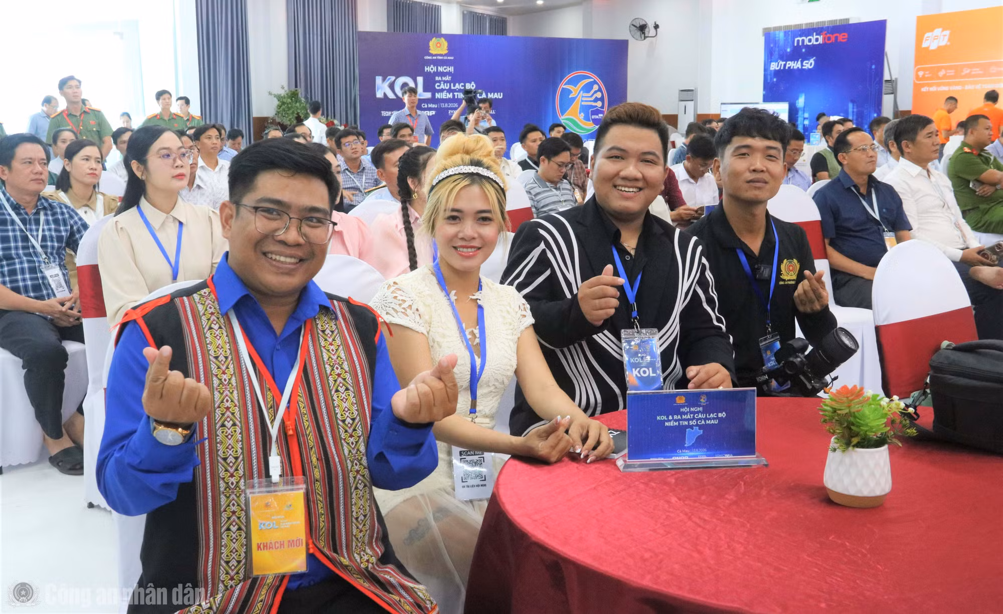 cand_bl_anh-5-mot-so-kol-tham-du-hoi-nghi.jpg