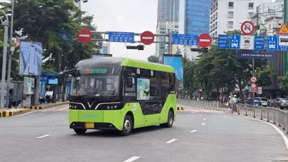 Xử lý 1 trường hợp tự ý thu tiền hành lý của khách đi xe buýt miễn phí