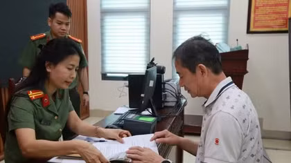 Hoàn thiện pháp luật về định danh và xác thực điện tử cho xã hội số