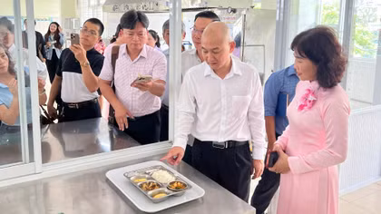 TP Hồ Chí Minh khuyến khích phụ huynh giám sát nguồn thực phẩm trong nhà trường