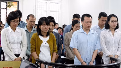 Truy tố vắng mặt cựu Giám đốc chi nhánh ngân hàng SeABank 