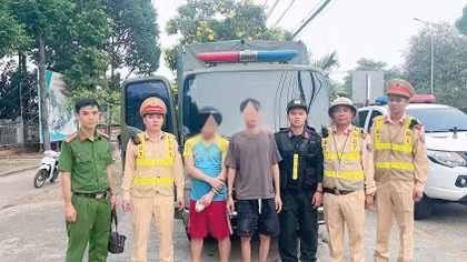 Công an Đồng Nai xử lý tài xế nghiện ma tuý