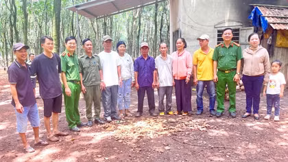 Công an xã giúp người đàn ông đoàn tụ gia đình sau gần nửa thế kỷ thất lạc