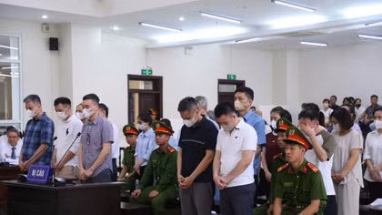 Hai cựu Cục trưởng Cục An toàn thực phẩm xin giảm nhẹ hình phạt về tội nhận hối lộ