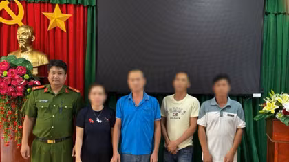 Bắt 3 đối tượng giết mổ heo chết, heo nhiễm bệnh để bán 