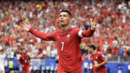 Cú đúp của Ronaldo và lời khẳng định di sản World Cup