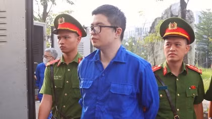 Mr Pips và Mr Hunter khai gì tại tòa?