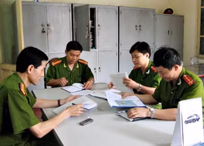 CBCS Công an phường Phố Huế triển khai kế hoạch bắt đối tượng phạm tội.