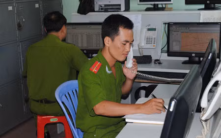 Đội CS 113 Công an Đồng Nai đang tiếp nhận thông tin từ người dân.