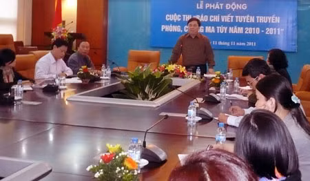 Đồng chí Đỗ Quý Doãn, Thứ trưởng Bộ Thông tin và Truyền thông phát biểu tại buổi lễ.