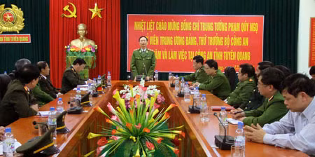 Trung tướng Phạm Quý Ngọ, Ủy viên Trung ương Đảng, Thứ trưởng Bộ Công an phát biểu chỉ đạo tại buổi kiểm tra.