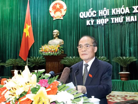 Chủ tịch Quốc hội Nguyễn Sinh Hùng phát biểu bế mạc. Ảnh: TTXVN.