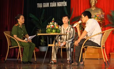 Người bị hại gặp lại phạm nhân.