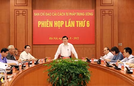 Chủ tịch nước Trương Tấn Sang, Trưởng ban chỉ đạo cải cách tư pháp Trung ương phát biểu tại phiên họp. Ảnh: TTXVN.