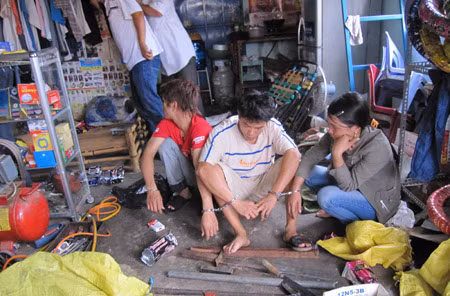 Những chàng “hiệp sĩ” không chùn bước dù đổ máu ảnh 1