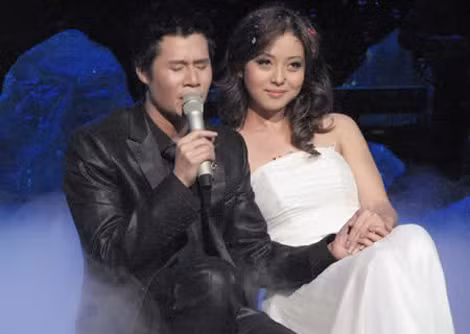 Quang Dũng và Jennifer Phạm thời hạnh phúc.